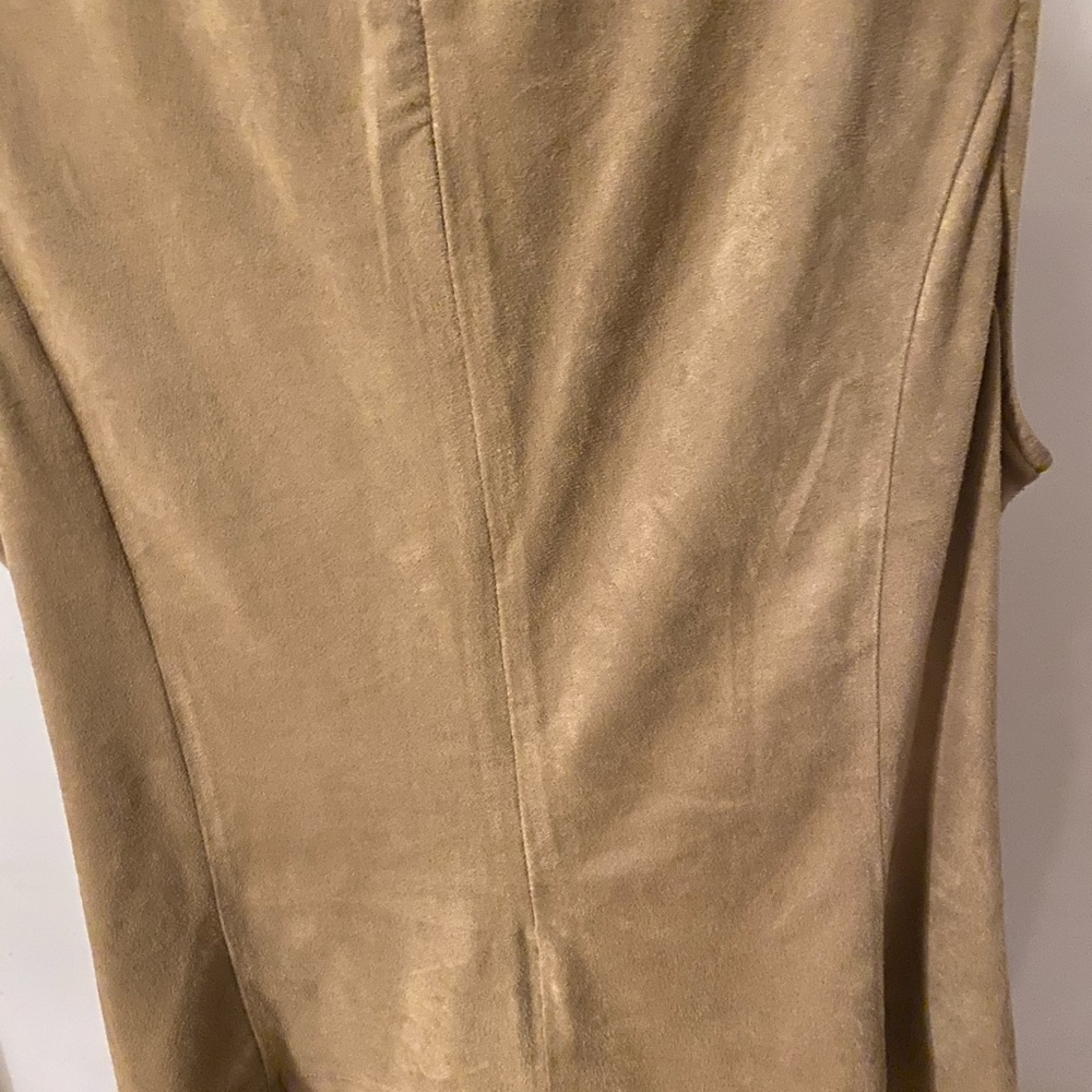 Top - Picture 3 of 5